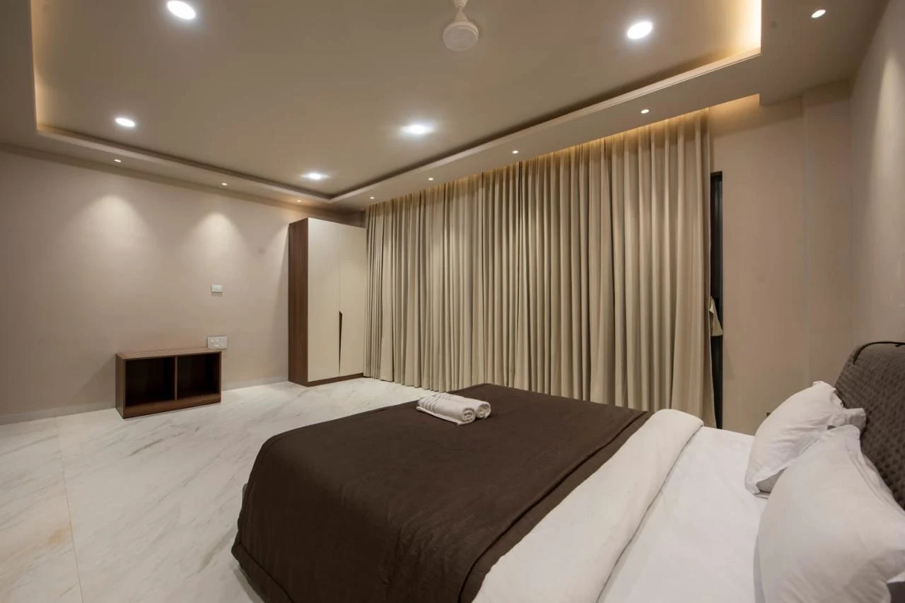 4 BHK Arlington Heights photos