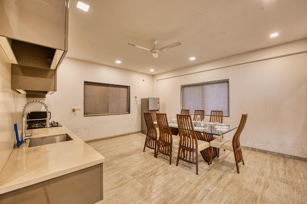 Luxurious 5 Bedrooms Arlington Contemporary Villa in Panchgani