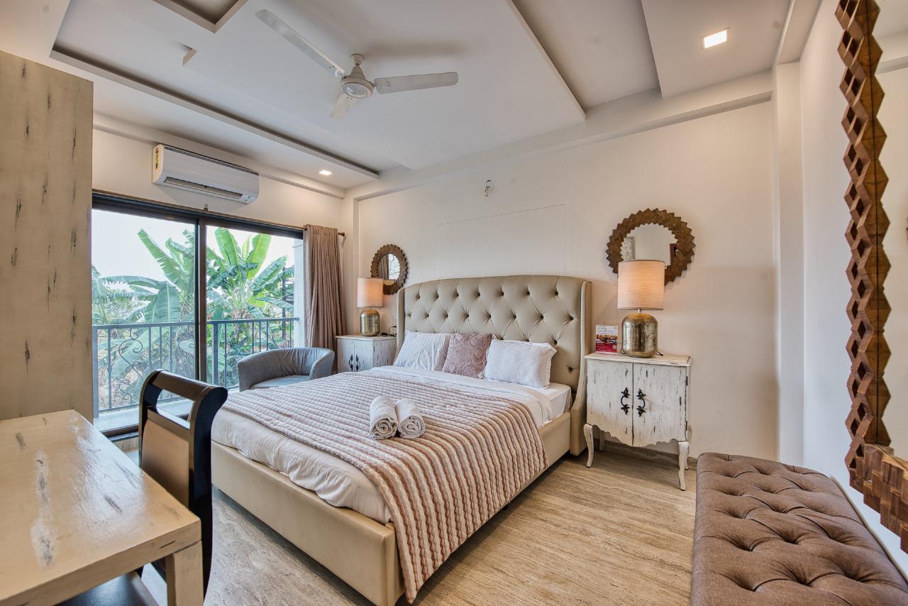 Luxurious 5 Bedrooms Arlington Contemporary Villa in Panchgani